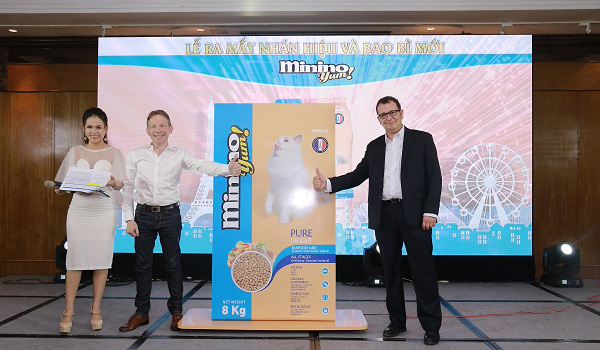 NEOVIA VIỆT NAM: Nhãn hiệu thức ăn cho mèo Blisk thay đổi nhãn hiệu và bao bì thành Minino Yum