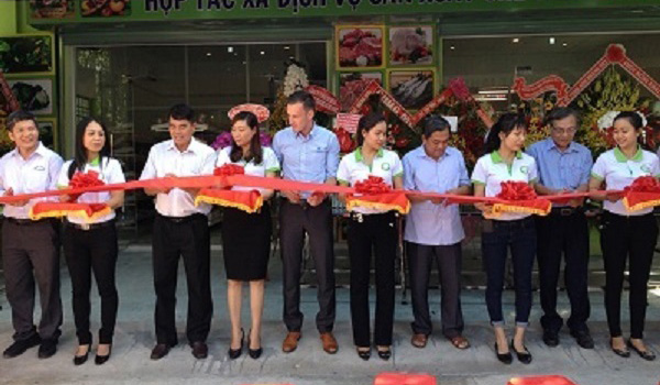 hiep-hoi-chan-nuoi-dong-nai-khai-truong-van-phong-va-cua-hang-binh-on-gia-dau-tien
