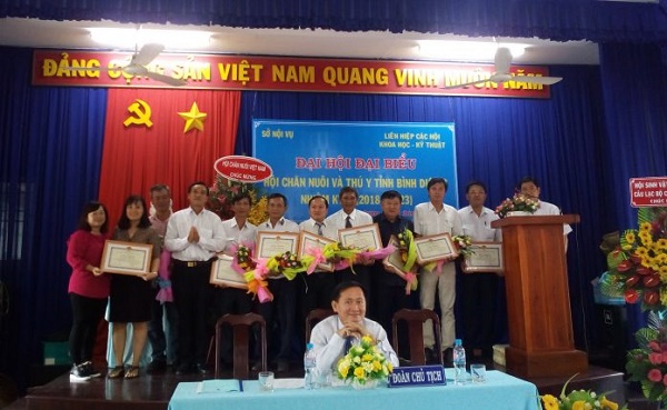 Hội CN&TY Bình Dương: Kiểm soát tốt công tác phòng chống dịch, giúp nông dân chăn nuôi phát triển bền vững