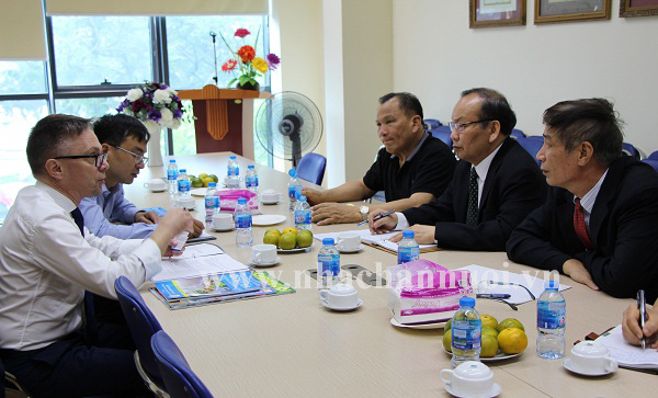 Hội Chăn nuôi Việt Nam: Làm việc với Ủy ban  Thú y và Thực phẩm Estonia