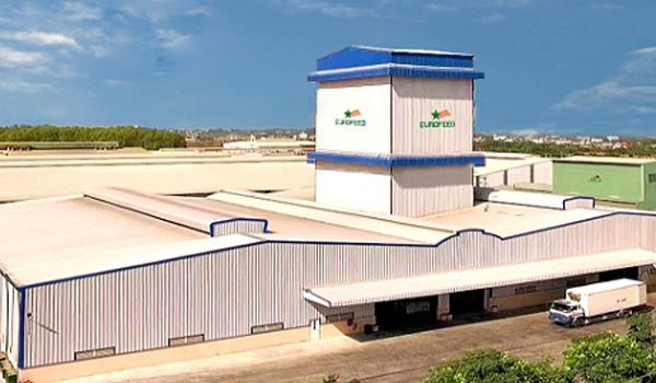 tap-doan-philippines-thau-tom-cong-ty-thuc-an-chan-nuoi-viet