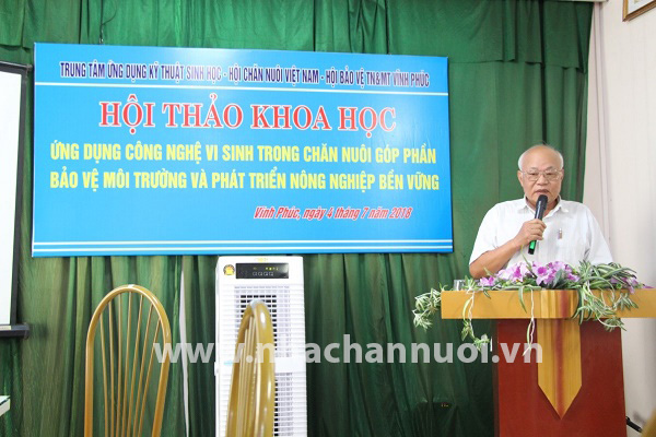 Ứng dụng công nghệ vi sinh trong chăn nuôi 