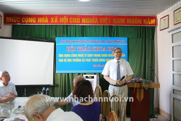 Ứng dụng công nghệ vi sinh trong chăn nuôi 