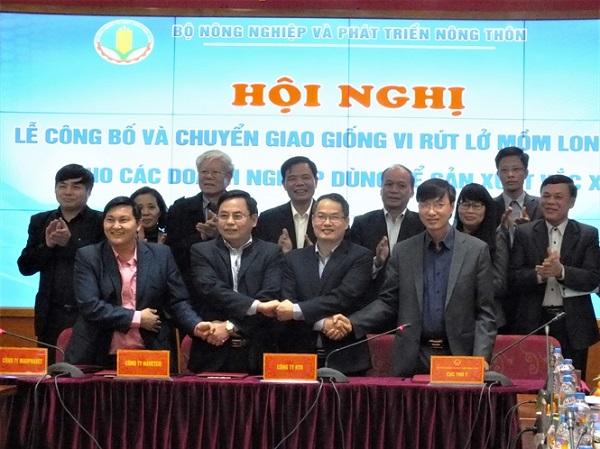 viet-nam-lan-dau-ra-mat-giong-vacxin-lo-mom-long-mong