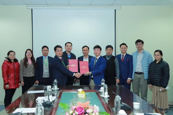 VNUA và Hospivet Việt Nam: Ký kết hợp tác tài trợ AVS 2023